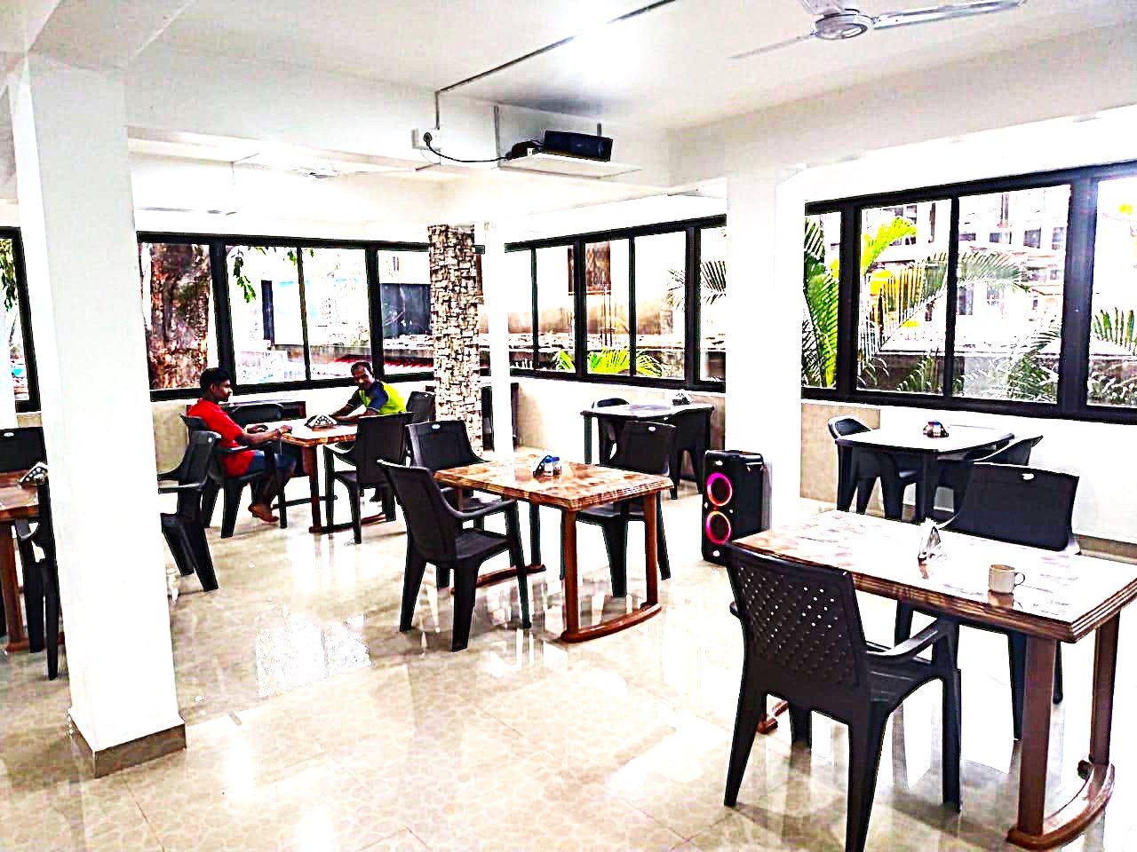 Premium Deluxe Room – Comfort & Elegance "JAS Holidays" - Image 2